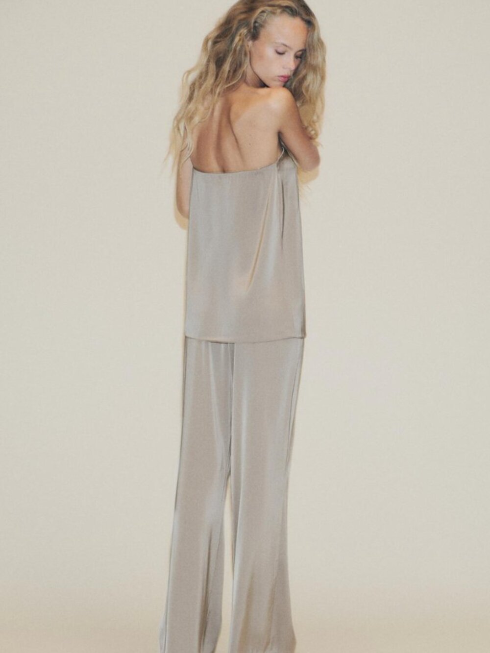 ✨ Zara Satin Bandeau Top in Taupe / Stone Size S New Without Tags ✨ - Picture 3 of 8
